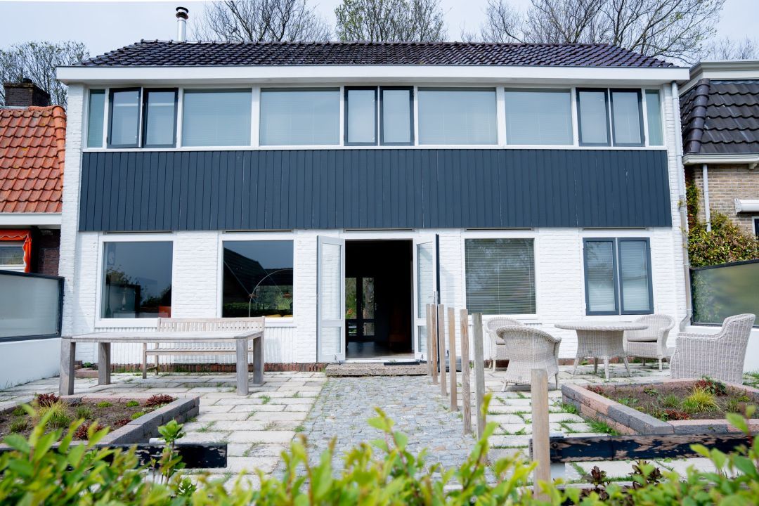 Ferienhaus Middenstreek 55 – Familienurlaub mit Garten