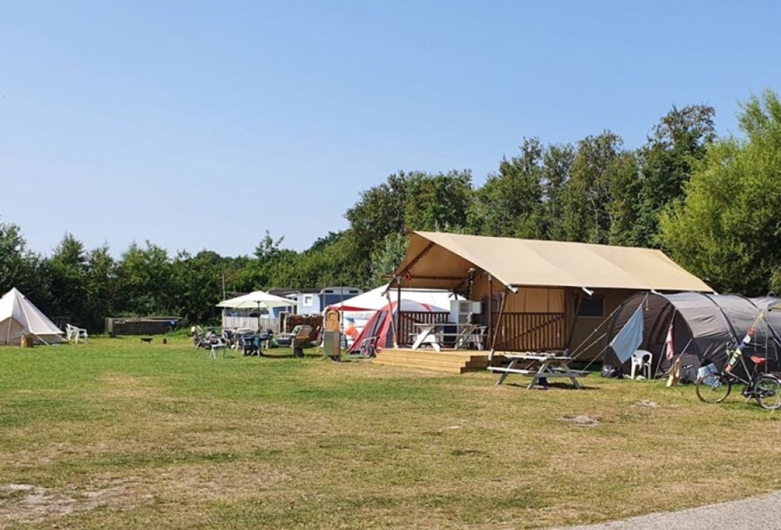 Safarizelt Straun – Glamping für 6 Personen mit Stil