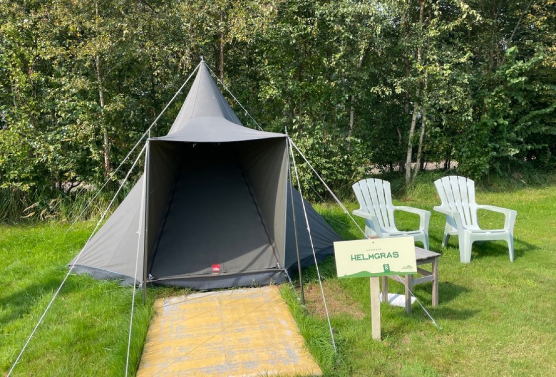 Urlaub im Dünenzelt Helmgras auf De Oorsprong