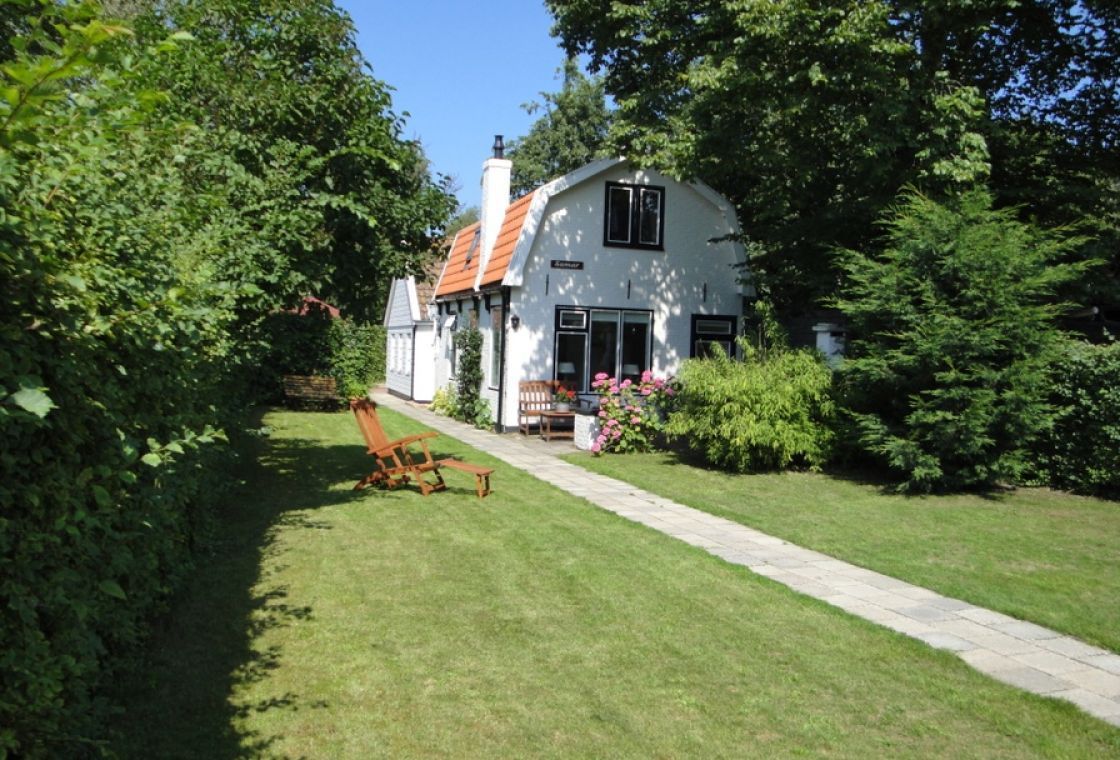Ferienhaus Samar mit Atelier und Garten
