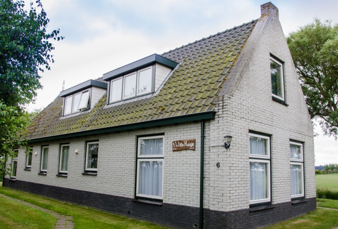 Witte Huisje West