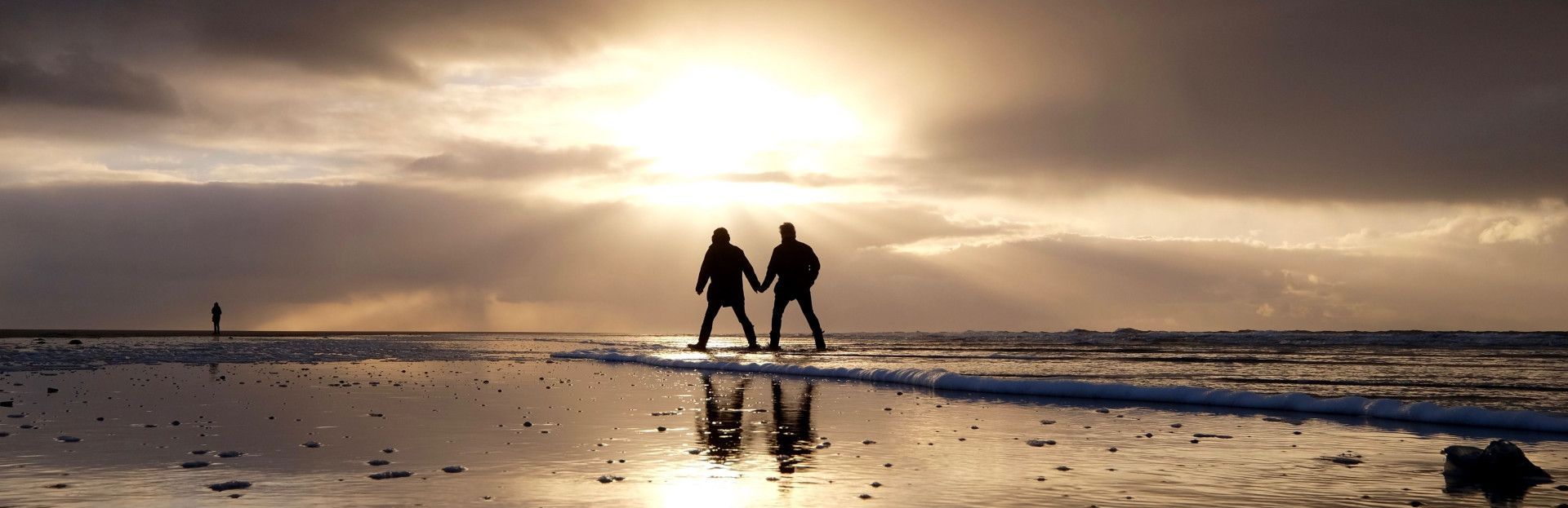 Strandwanderung auf Schiermonnikoog – kilometerlange, weite Strände laden zum Spazieren, Durchatmen und Genießen der frischen Nordseeluft ein.