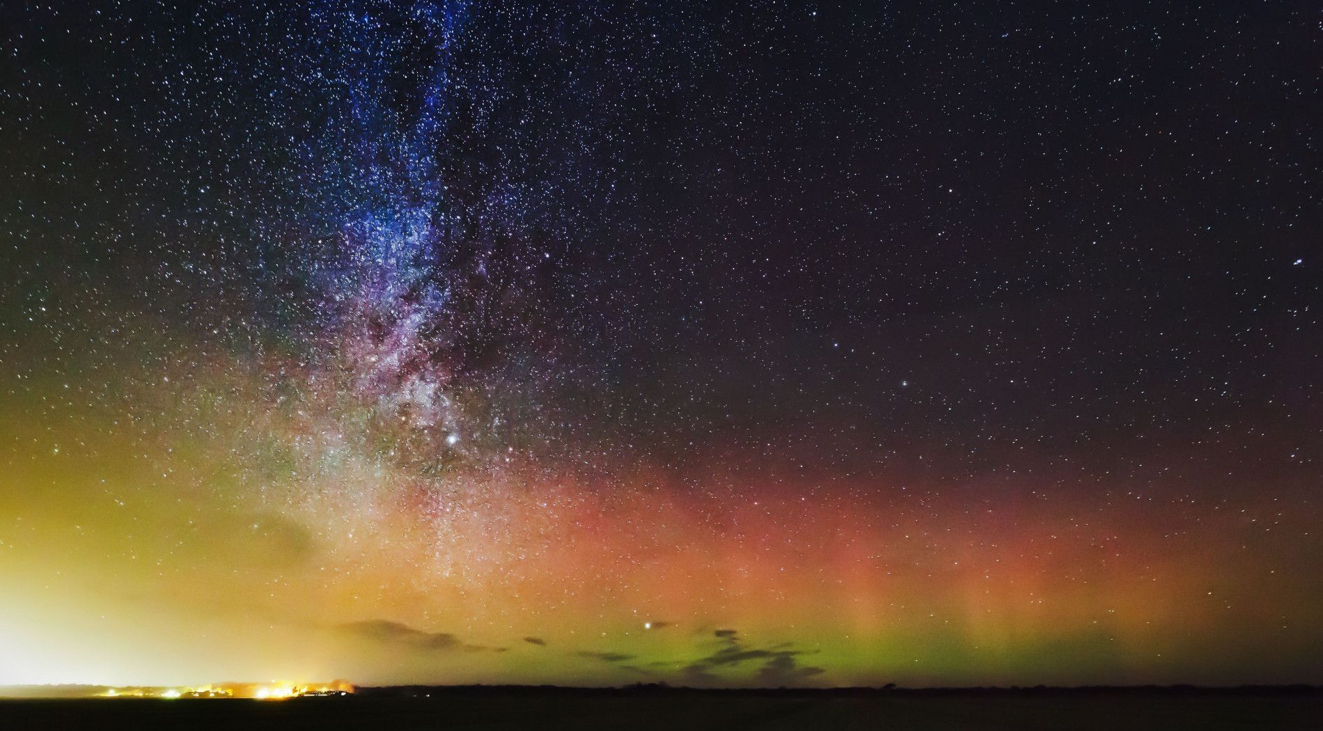 Nordlichter und Sterne bei Schiermonnikoog